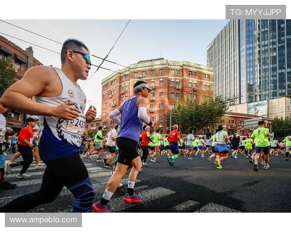 上海滑板队在马拉松大满贯中的战术解析与表现评估